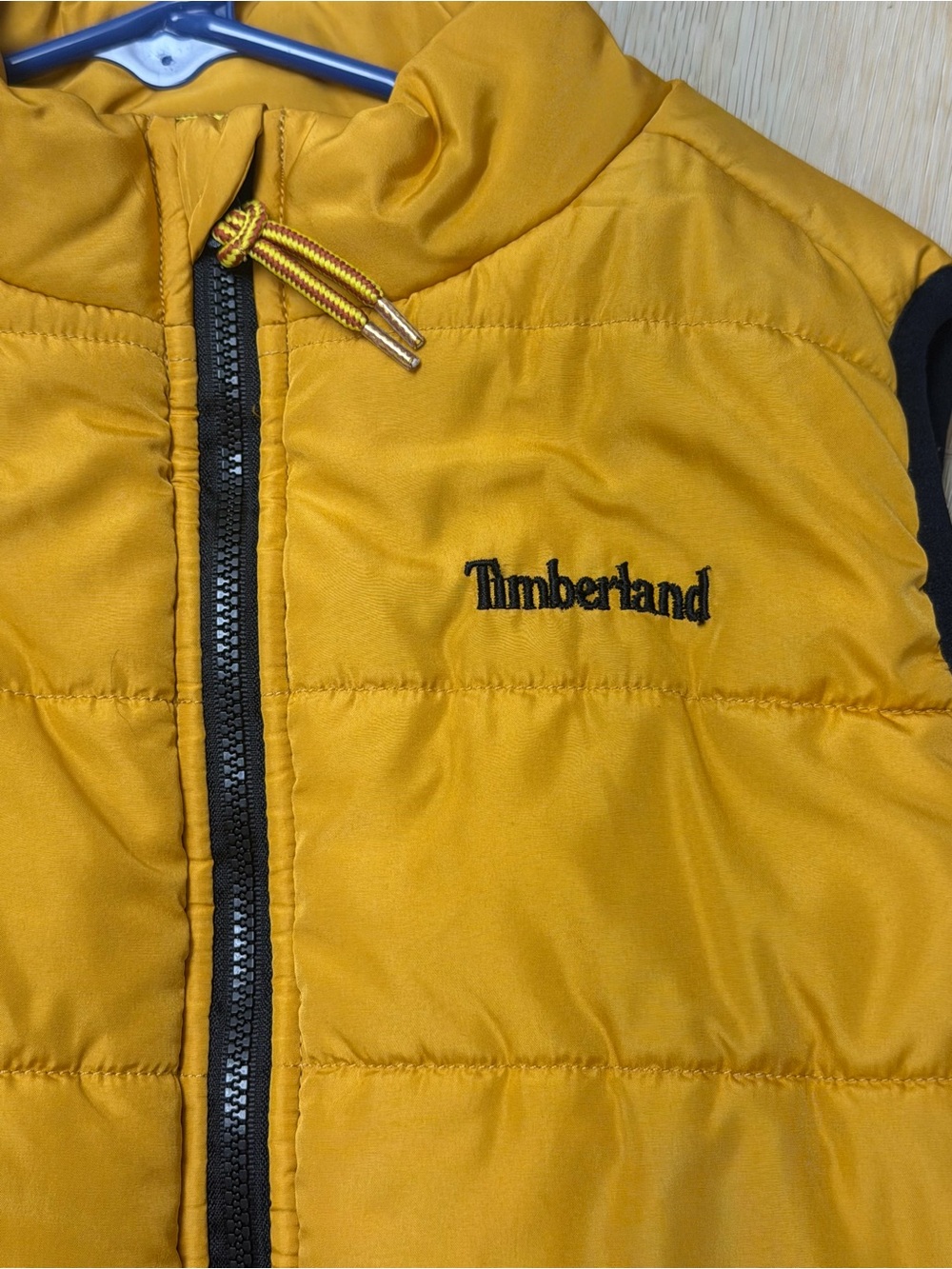 Label inside garment - Picture 3 of 4